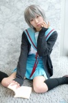 book cardigan cosplay ibara kneesocks miniskirt nagato_yuki pleated_skirt sailor_uniform school_uniform silver_hair skirt suzumiya_haruhi_no_yuuutsu rating:Safe score:0 user:nil!
