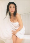 aizawa_hitomi bathroom bathtub cleavage towel wet yuruyuru rating:Safe score:0 user:nil!