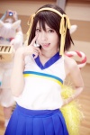 cheerleader cosplay hairband hair_ribbons miniskirt mizuno_shiro pleated_skirt pom_poms skirt suzumiya_haruhi suzumiya_haruhi_no_yuuutsu tank_top rating:Safe score:0 user:Log