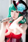choker corset cosplay green_hair hat macross macross_frontier mai microphone ranka_lee rating:Safe score:0 user:pixymisa
