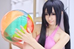 beach_ball cosplay k-on! maika nakano_azusa swimsuit twintails rating:Safe score:0 user:pixymisa