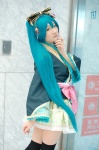 aqua_hair cosplay hairbow hatsune_miku kishigami_hana thighhighs twintails vocaloid yukata zettai_ryouiki rating:Safe score:1 user:nil!