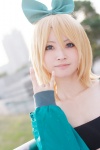 blonde_hair cosplay hairbow jacket kagamine_rin nepachi tubetop vocaloid rating:Safe score:0 user:pixymisa