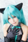 animal_ears aqua_eyes aqua_hair blouse cat_ears cosplay elbow_gloves gloves hatsune_miku ribbon_tie rubia twintails vocaloid rating:Safe score:1 user:pixymisa