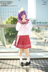 cosplay hairbow hiiragi_tsukasa lucky_star purple_hair rindou_sana sailor_uniform school_uniform socks rating:Safe score:2 user:nil!