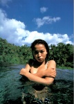 bikini_top cleavage ichikawa_yui pool swimsuit wet yuirus_2002 rating:Safe score:0 user:nil!