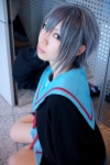 cosplay kana_yuuki nagato_yuki silver_hair suzumiya_haruhi_no_yuuutsu rating:Safe score:0 user:Log