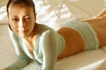 abiru_yuu bed croptop love_poison ruffles shorts rating:Safe score:1 user:nil!