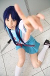 ari asakura_ryouko blue_hair cosplay kneesocks knife sailor_uniform school_uniform suzumiya_haruhi_no_yuuutsu rating:Safe score:0 user:nil!