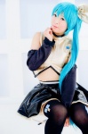 aqua_hair black_legwear cosplay croptop detached_sleeves hairbow hatsune_miku mashiro_yuki pleated_skirt ponytail project_diva skirt thighhighs vocaloid zettai_ryouiki rating:Safe score:0 user:nil!