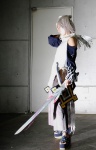 calintz cosplay magna_carta robes silver_hair sword wings yukiya rating:Safe score:0 user:nil!