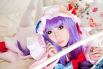 bed cosplay dress hat patchouli_knowledge purple_hair robe saku sweet_garden thighhighs touhou rating:Safe score:0 user:nil!