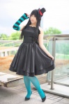 akiyama_mio cosplay dress dress_lift k-on! one_elbow_glove pantyhose saki striped top_hat rating:Safe score:0 user:nil!