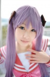 cosplay hiiragi_kagami lucky_star merino_moko purple_hair sailor_uniform school_uniform twintails rating:Safe score:0 user:nil!