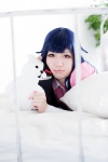 bandage blouse blue_hair choco cosplay grey_eyes plushie super_dangan-ronpa_2 tsumiki_mikan rating:Safe score:0 user:pixymisa