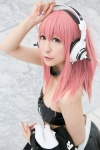 chii cosplay headphones jacket nitro_super_sonic pink_hair super_soniko tubetop rating:Safe score:0 user:pixymisa