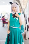 blouse bowtie cosplay hairband katana konpaku_youmu skirt sou_ao sword touhou white_hair rating:Safe score:0 user:pixymisa