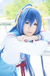 akitsu_honoka armband blouse blue_eyes blue_hair cosplay hairband hair_ribbons izumi_konata lucky_star pleated_skirt skirt suzumiya_haruhi_no_yuuutsu rating:Safe score:1 user:pixymisa