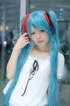 blouse cosplay hair_ribbons hatsune_miku izanagi_hayate twintails vocaloid world_is_mine_(vocaloid) rating:Safe score:0 user:nil!