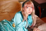 bed blouse cosplay hairband macross macross_frontier multi-colored_hair sachi_budou sheryl_nome sunglasses rating:Safe score:0 user:nil!