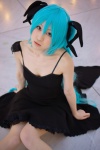 aqua_hair cosplay deep_sea_girl_(vocaloid) dress hair_ribbons hatsune_miku twintails vocaloid yuki_nano rating:Safe score:1 user:pixymisa
