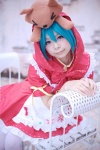 apron aqua_hair bows clover_club_(vocaloid) cosplay hatsune_miku hoodie_dress plushie project_diva ribbons suu thighhighs vocaloid rating:Safe score:2 user:pixymisa