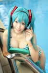 aqua_hair bathroom bathtub bikini cleavage cosplay hatsune_miku headset mashiro_yuki pool project_diva swimsuit tagme_song twintails vocaloid wet rating:Safe score:5 user:Kryzz