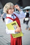 aoki blonde_hair blouse cosplay hidamari_sketch pleated_skirt school_uniform skirt vest yuno_(hidamari_sketch) rating:Safe score:0 user:Log