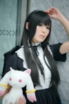 akemi_homura akitsu_honoka cosplay dress hairband kyuubee puella_magi_madoka_magica rating:Safe score:0 user:nil!