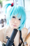 bikini_top blue_hair bulma cosplay dragonball machine_gun shorts sumomo swimsuit rating:Safe score:0 user:pixymisa