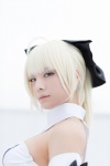 bianco blonde_hair cosplay dress fate/grand_order hairbow saber saber_lily usakichi rating:Safe score:0 user:nil!