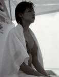 aibu_saki bikini_top black_&_white swimsuit towel water_piece rating:Safe score:0 user:nil!