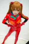 blue_eyes bodysuit cosplay gloves hair_pods neon_genesis_evangelion rebuild_of_evangelion red_hair soryu_asuka_langley twintails uri rating:Safe score:0 user:pixymisa