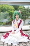 blouse cosplay green_hair kazami_yuuka skirt sou touhou umbrella vest rating:Safe score:1 user:nil!