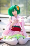 cosplay detached_sleeves flower green_hair kimono macross macross_frontier miiko obi petticoat ranka_lee red_eyes thighhighs twintails rating:Safe score:2 user:pixymisa