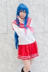 ahoge blouse blue_hair cosplay izumi_konata kneesocks lucky_star pleated_skirt sailor_uniform scarf school_uniform skirt yuushi rating:Safe score:0 user:pixymisa