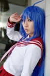 ahoge blue_hair cosplay izumi_konata lucky_star pleated_skirt raiko sailor_uniform school_uniform skirt rating:Safe score:0 user:nil!