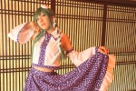 bed blouse cosplay detached_sleeves green_hair hanamura_misaki kochiya_sanae skirt skirt_lift touhou touhou_kinbauchou rating:Safe score:0 user:nil!
