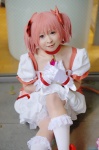 bows choker cosplay dress gloves hair_ribbons kaname_madoka kanan_kaori kneehighs pink_hair puella_magi_madoka_magica twintails rating:Safe score:1 user:nil!