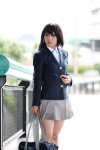 akiyama_mio blazer blouse bookbag cosplay kneesocks k-on! pleated_skirt school_uniform skirt yukino_koro rating:Safe score:2 user:nil!