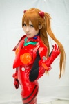 blue_eyes bodysuit cosplay gloves hair_pods neon_genesis_evangelion rebuild_of_evangelion red_hair soryu_asuka_langley twintails uri rating:Safe score:1 user:pixymisa