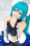 aqua_hair camisole cosplay hatsune_miku headset hizuki_yuuki project_diva_extend see-through skirt thighhighs twintails vocaloid rating:Safe score:0 user:nil!