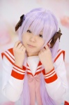 cosplay hair_ribbons hiiragi_kagami lucky_star pleated_skirt purple_hair sailor_uniform school_uniform skirt touya twintails rating:Safe score:0 user:nil!