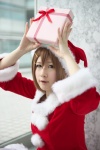 cosplay hair_clips hayashida_azu hirasawa_yui k-on! santa_costume stocking_cap rating:Safe score:0 user:pixymisa