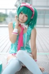 aihara_sakuto aqua_hair cosplay garters hairband macross macross_frontier ranka_lee shorts thighhighs top_hat vest rating:Safe score:1 user:nil!