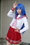 ahoge blue_hair cosplay izumi_konata lucky_star pantyhose pleated_skirt raiko sailor_uniform school_uniform skirt rating:Safe score:0 user:nil!