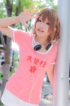 cosplay hair_clips headset hirasawa_yui k-on! shorts tagme_model tshirt rating:Safe score:0 user:xkaras