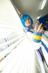 blue_hair coat cosplay default_costume kaito kazato_kurenai microphone scarf vocaloid rating:Safe score:1 user:nil!