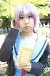 cardigan cosplay kneehighs nagato_yuki purple_hair sailor_uniform school_uniform suzumiya_haruhi_no_yuuutsu tonomura_aya rating:Safe score:0 user:Log