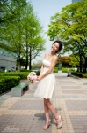 bouquet dress high_heels jeong_ju-mi necklace rating:Safe score:0 user:mock